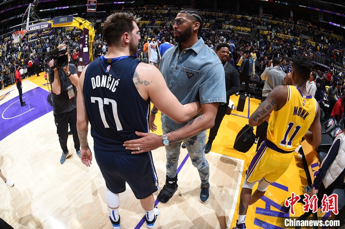 东契奇戴维斯互换东家 NBA巨头交易震撼联盟