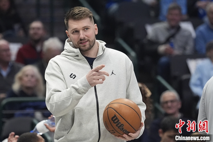 东契奇戴维斯互换东家 NBA巨头交易震撼联盟