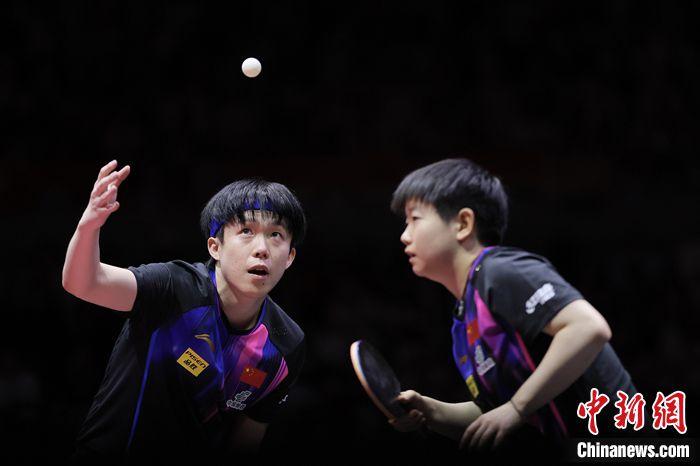 王楚钦／孙颖莎击败日本组合吉村真晴／大藤沙